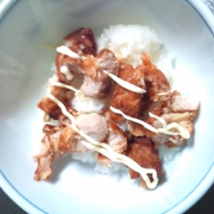 甘めのタレにマヨが絶妙 からあげ丼 レシピ 作り方 By さわやか太郎51 楽天レシピ 甘めのタレにマヨが絶妙 からあげ丼 レシピ 作り方 By さわやか太郎51 楽天レシピ